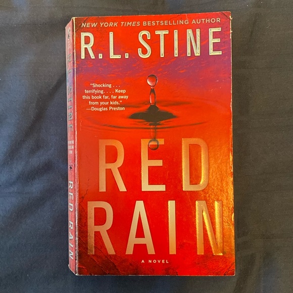 *3 for $10* Red Rain by RL Stine - First Paperback Edition - Picture 1 of 3